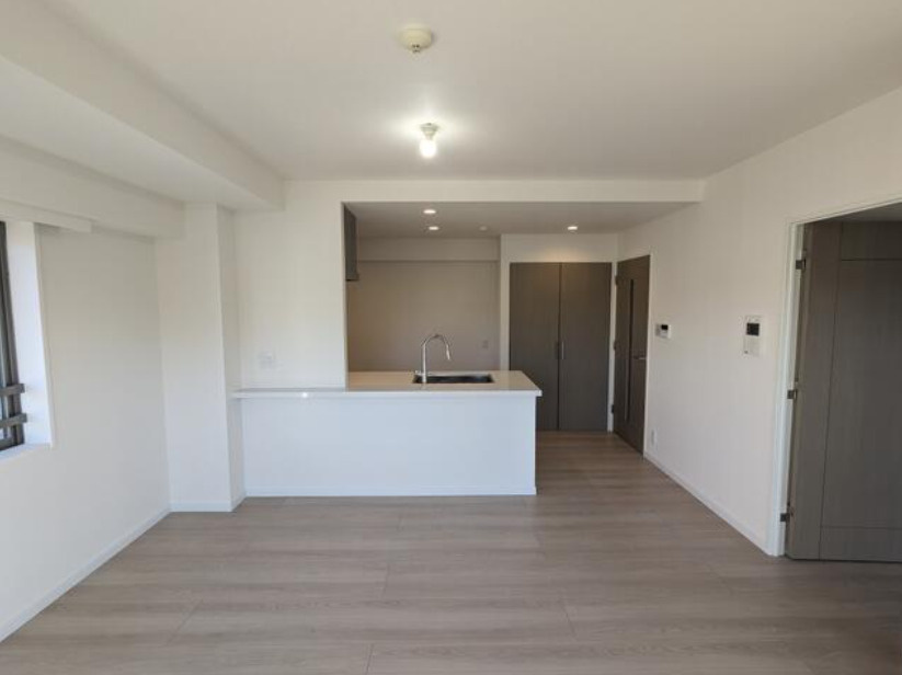 武蔵野市吉祥寺本町４丁目の賃貸マンションの居間・リビング