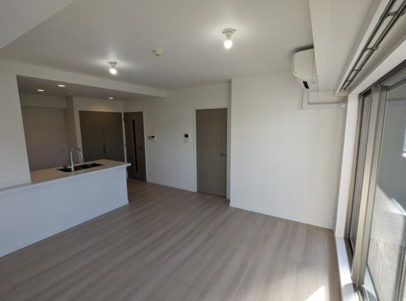 武蔵野市吉祥寺本町４丁目の賃貸マンションの居間・リビング