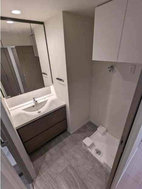 武蔵野市吉祥寺本町４丁目の賃貸マンションの洗面所