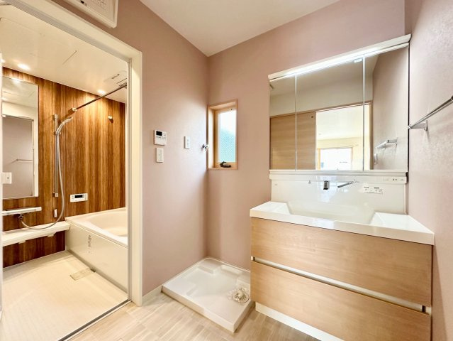 名東区勢子坊4丁目戸建の独立洗面台