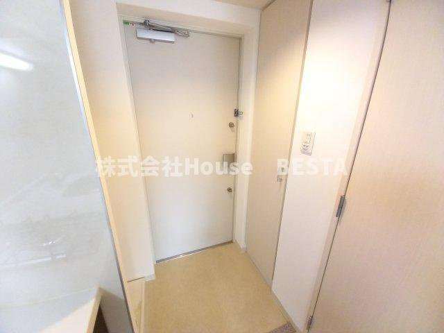 エステムコート神戸・県庁前Ⅳグランディオの玄関