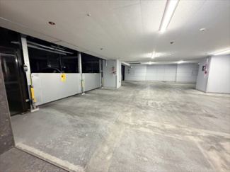 【駐車場】 | パークタワー西新宿