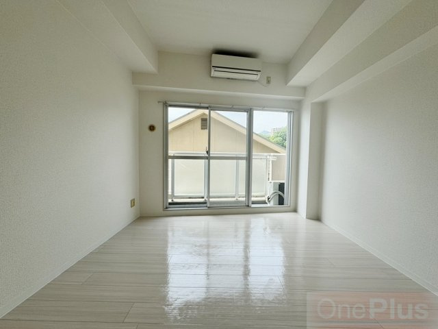 ロイヤルコート六甲桜ケ丘の居間・リビング