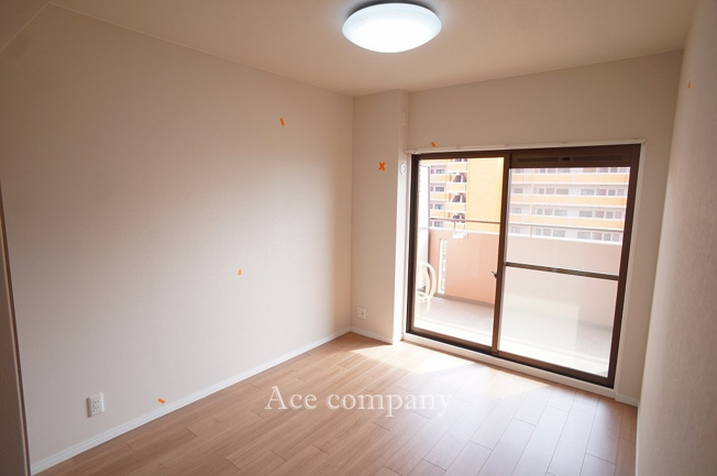 【子供部屋】 | ライオンズマンション若江東一番館 | 【洋室5.8帖】バルコニーに面したお部屋です☆