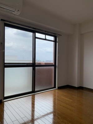 【洋室】 | ラヴェールミナミ