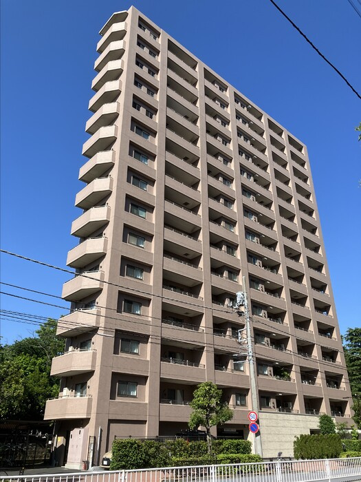 カスタリア荒川の外観