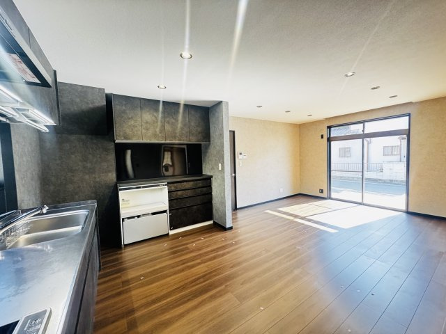 高崎井野町　中古住宅の居間・リビング|現地写真　高崎市井野町中古住宅