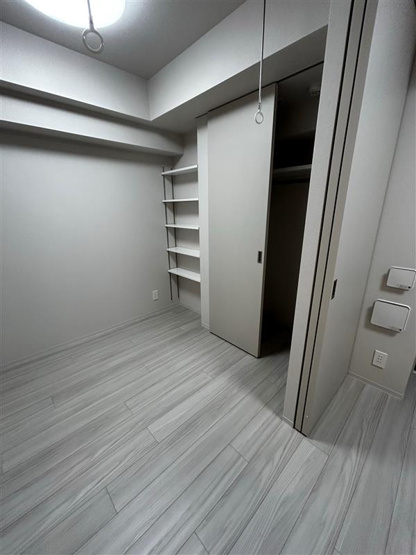 【バルコニー】 | SYFORME YOKOHAMA-BANDOBASHI | ※同タイプ203号室参考写真です（カラータイプが異なる場合がございます）