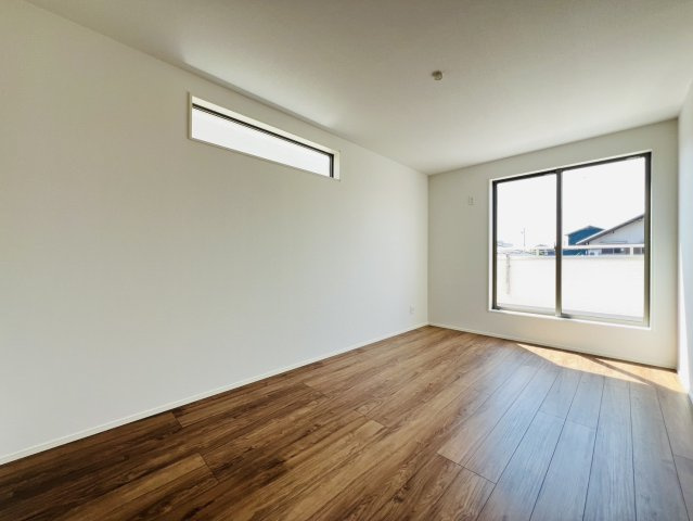 高浜市春日町7丁目3番14『仲介手数料無料』新築戸建ての洋室