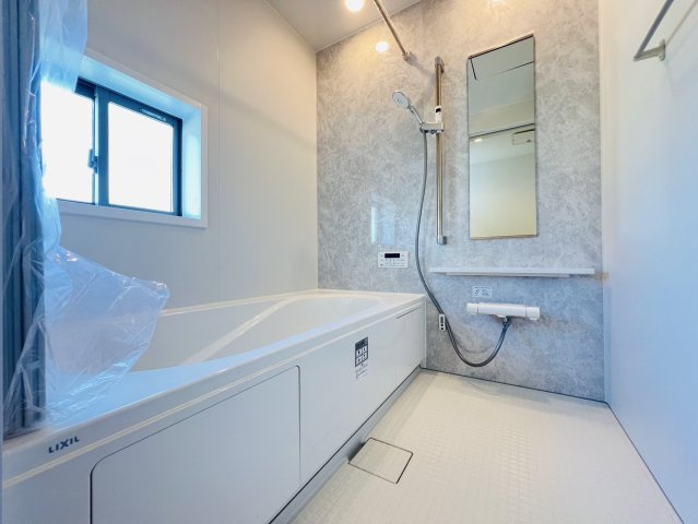 高浜市春日町7丁目3番14『仲介手数料無料』新築戸建ての浴室