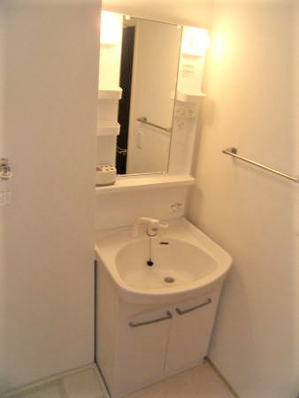 ソレーユ津田沼の独立洗面台