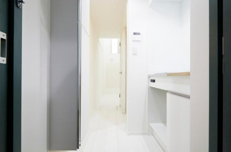 NORTH HILL SHINJUKU WESTの玄関