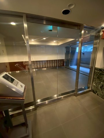 【エントランス】