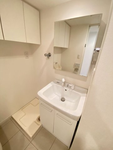 【独立洗面台】