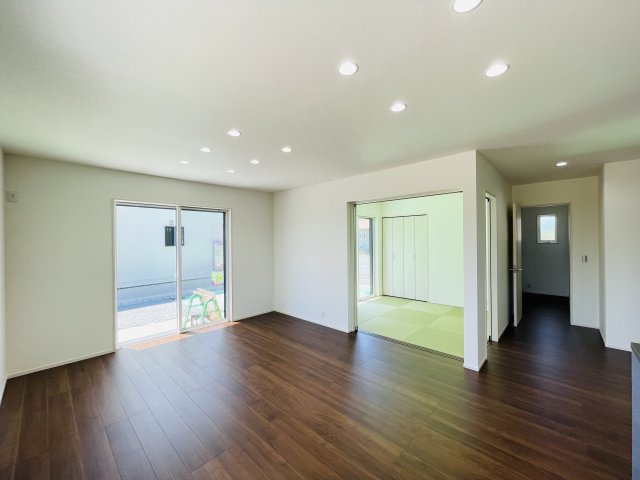 【居間・リビング】 | 熊谷市肥塚1丁目　新築戸建　全2区画　1号棟