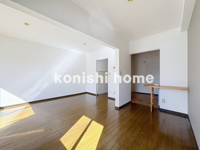 【居間・リビング】 | ドミールヤマノウチＡ