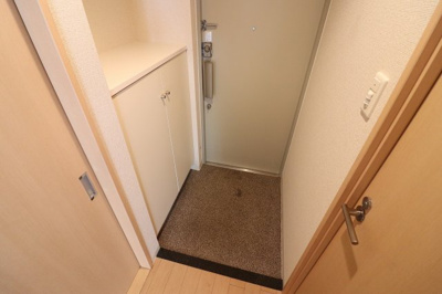 【玄関】 | エルシェ柳本