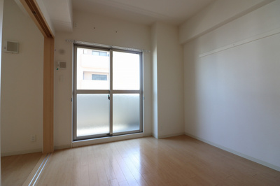 【洋室】 | エルシェ柳本