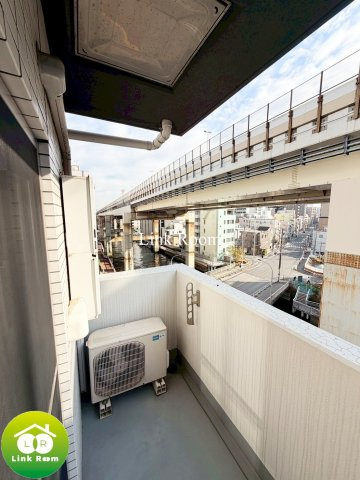 ヴェルト両国のバルコニー