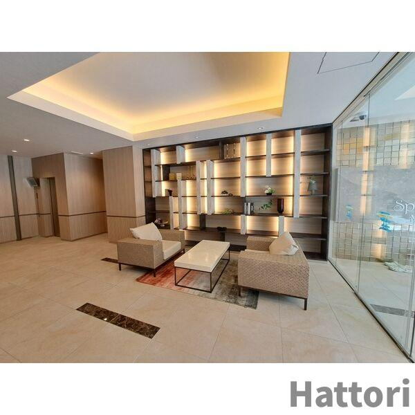 スプランディッド中之島DUEのロビー