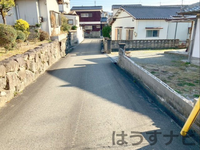嘉穂郡桂川町大字土居　土地の前面道路含む現地写真|東側前面道路の幅員は約4.1ｍです！