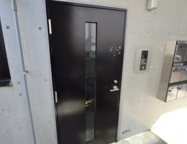 フレシール中落合のエントランス