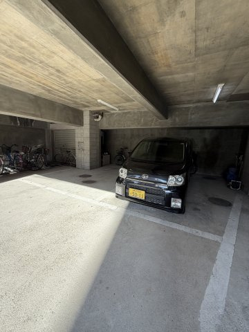 ＫＹ上沢の駐車場