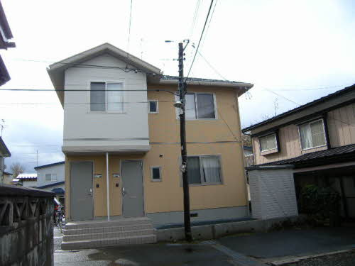 シャーメゾン館向