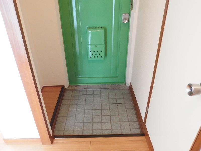 コーポ前田の玄関