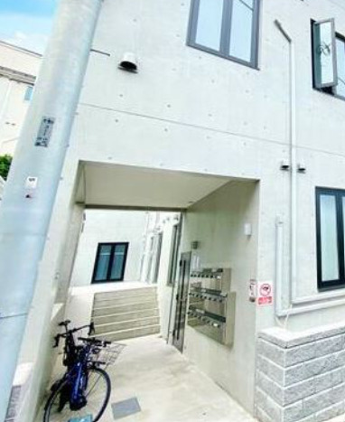 フレシール中落合のエントランス