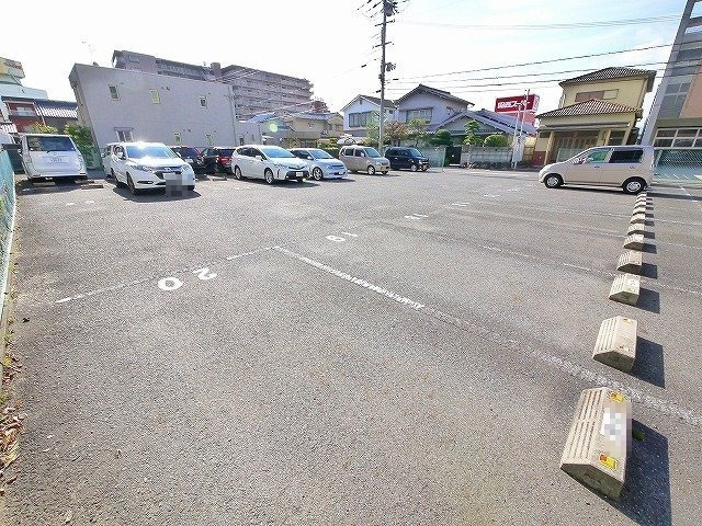 朝日屋モータープールの居間・リビング