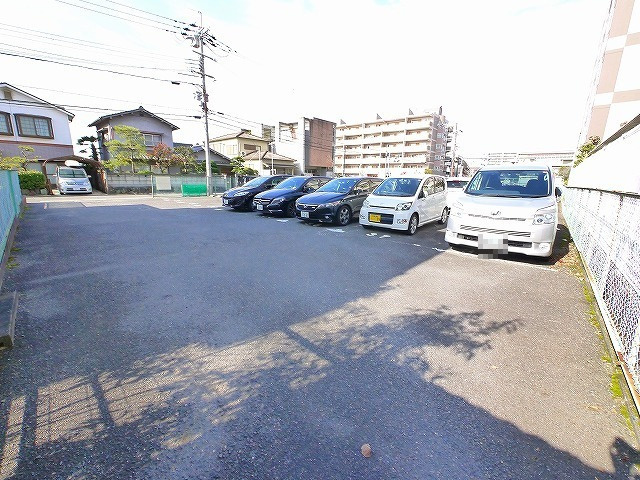 朝日屋モータープール