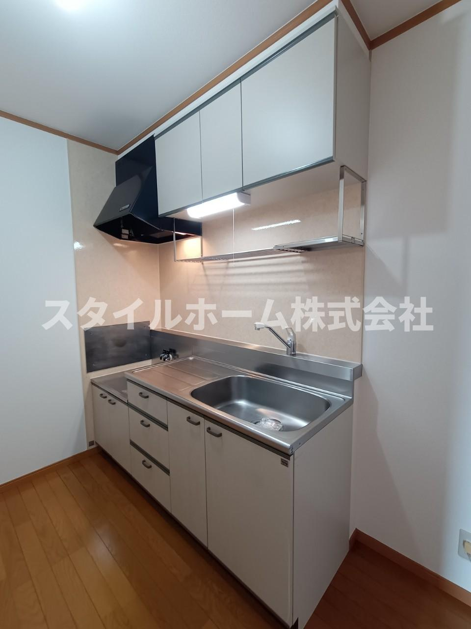 ベルバランセ白鳥のキッチン|同建物内別部屋の写真です。