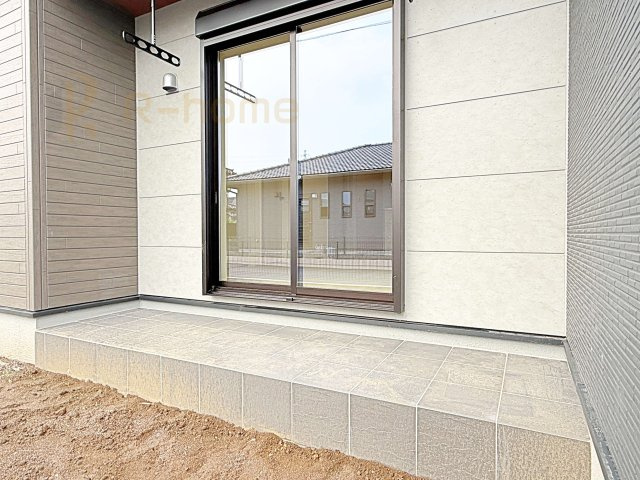 第2古河市諸川　新築戸建て　3号棟のその他|リビングから出入り可能なテラス！洗濯物干しやくつろぎスペースに♪