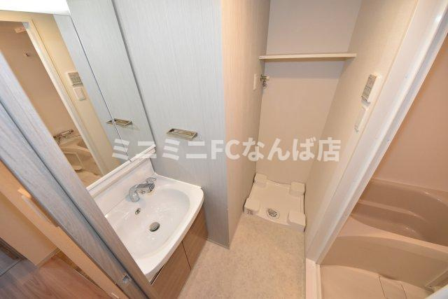 ファーストフィオーレ難波南アルマの洗面所