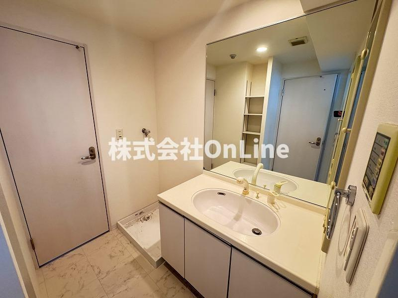 アーデン上本町の洗面所