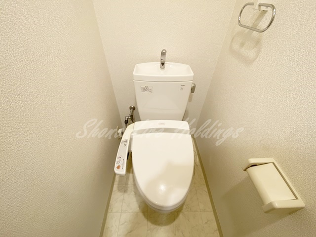 藤沢市湘南台２丁目の賃貸マンションのトイレ|温水洗浄便座付き♪