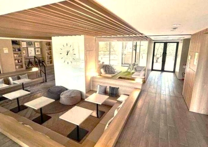 プレミスト有明ガーデンズのロビー