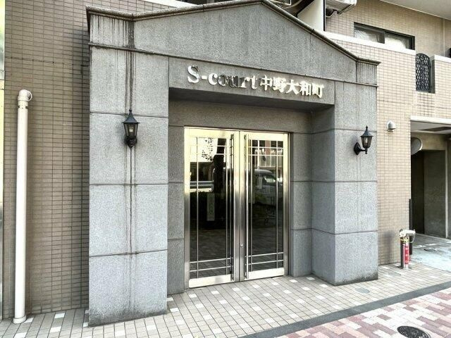 【エントランス】