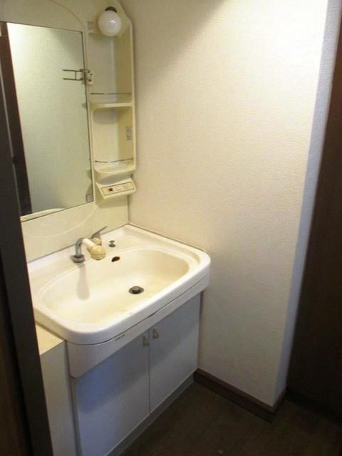 コスモス２１日暮里の独立洗面台