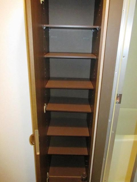 コスモス２１日暮里の玄関