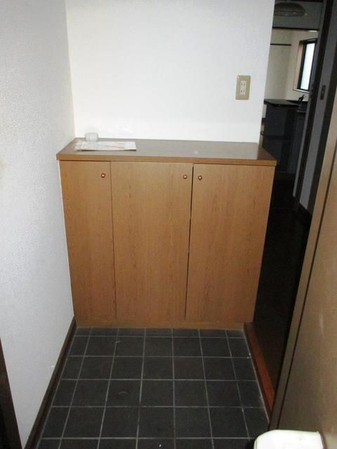 コスモス２１日暮里の玄関