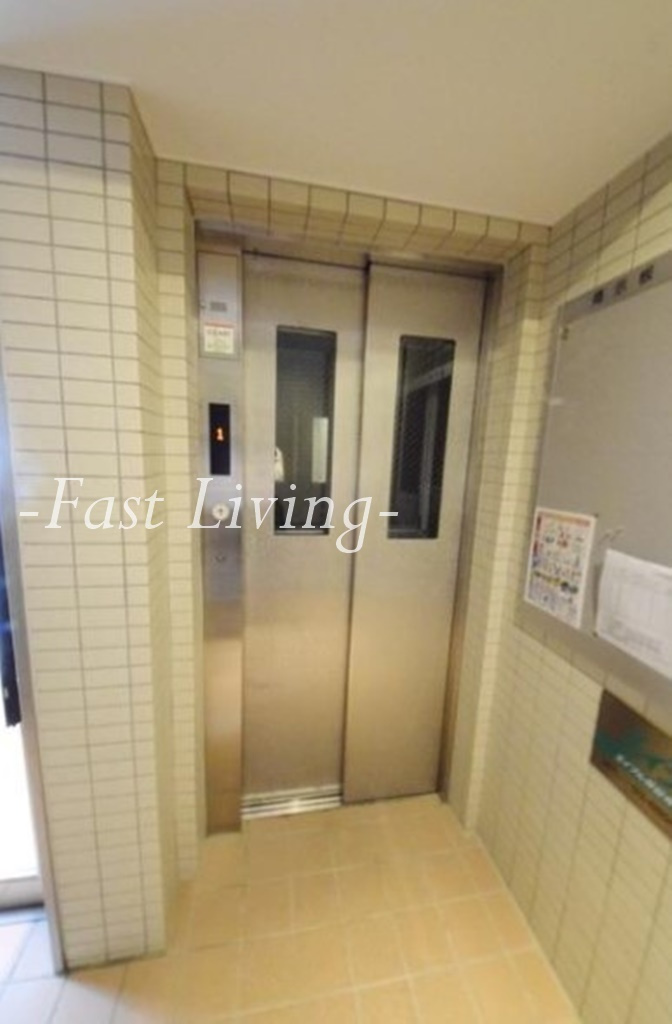 プエブロお茶の水のロビー