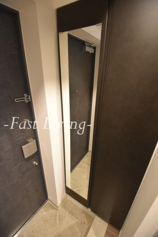 レクシード神楽坂の玄関