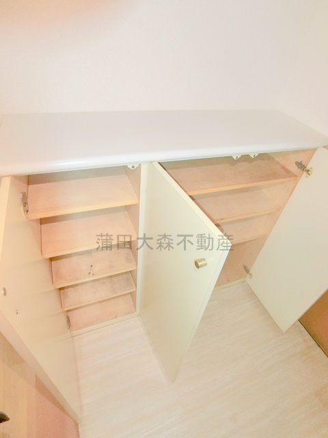 山王ガーデンハイツの収納|玄関　シューズBOX