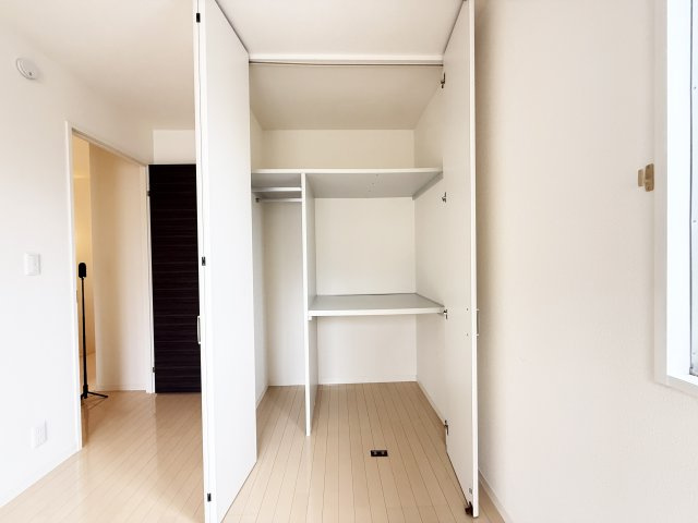 シャーメゾン向日葵 A棟の玄関