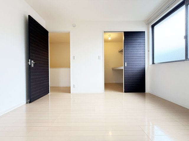 シャーメゾン向日葵 A棟の庭