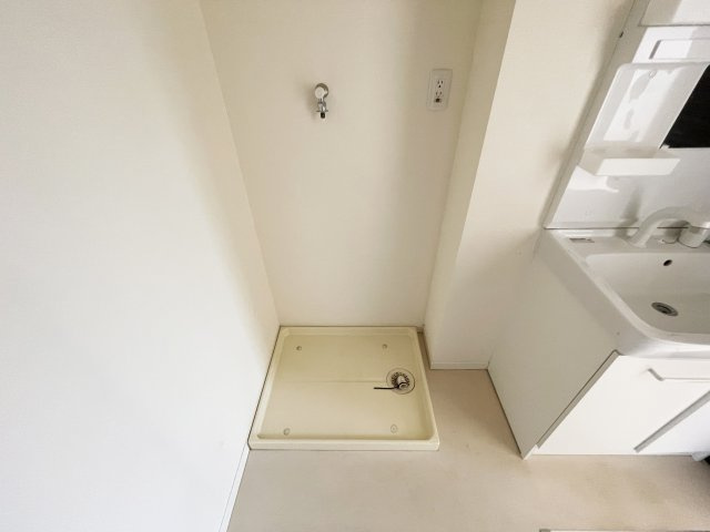 シャーメゾン向日葵 A棟の洗面所