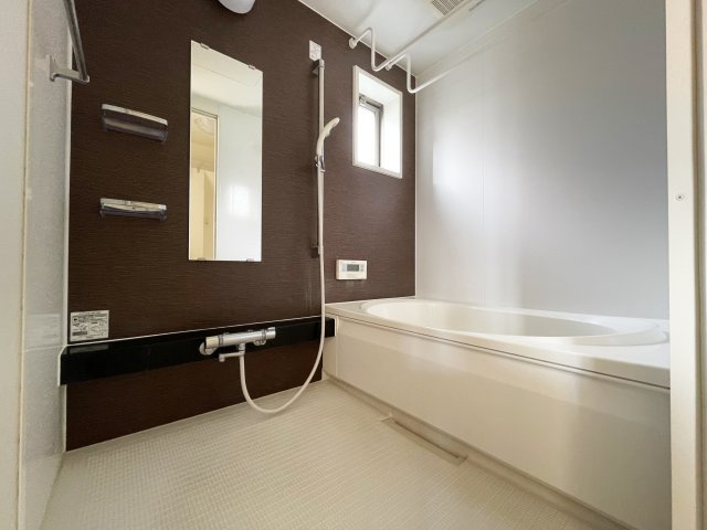 シャーメゾン向日葵 A棟の浴室