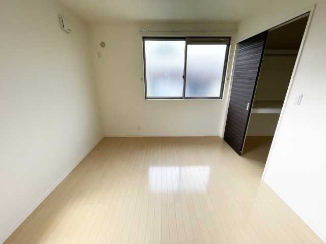 シャーメゾン向日葵 A棟の洋室